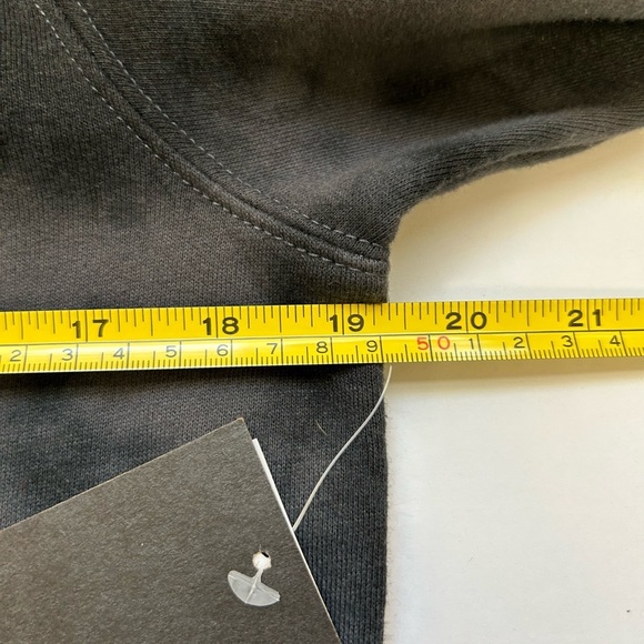 Vans/ MWT/  "Off the Wall" tie-dye hoodie/ size M/ blk n grey - Picture 12 of 13